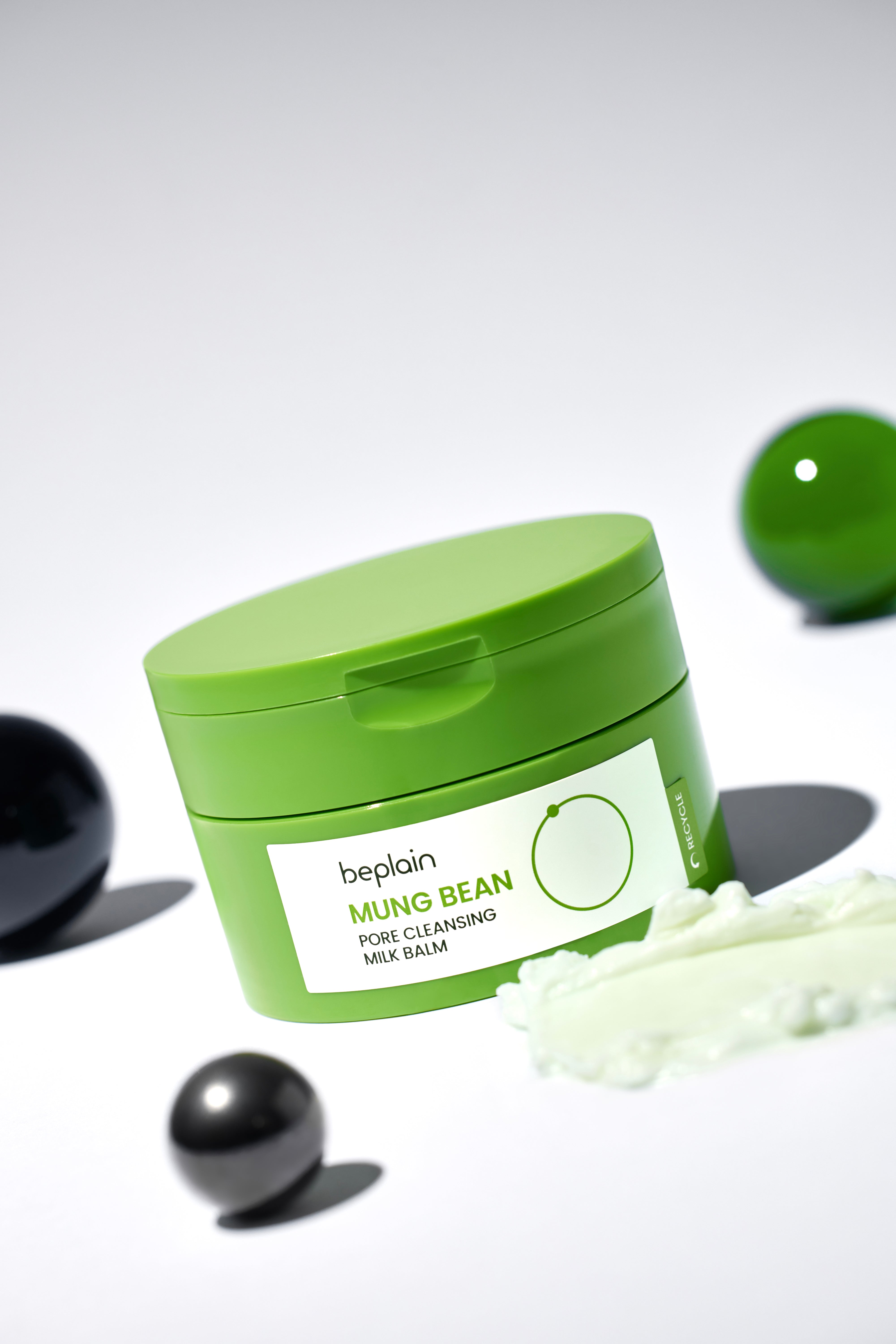 BEPLAIN Mung Bean Pore Cleansing Milk Balm texture
