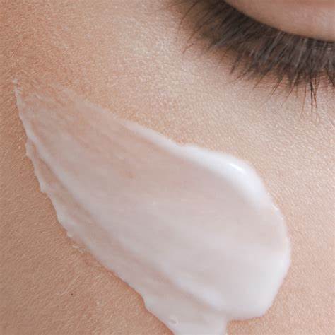 ILSO DAILY MOISTURE PUDDING CREAM